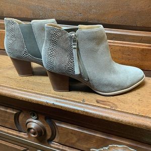 Vionic |Taupe Suede Snakeskin Ankle Bootie Sz 10